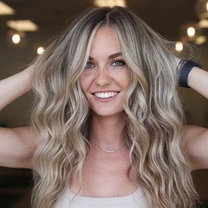 Meet your Posher, Elizabeth